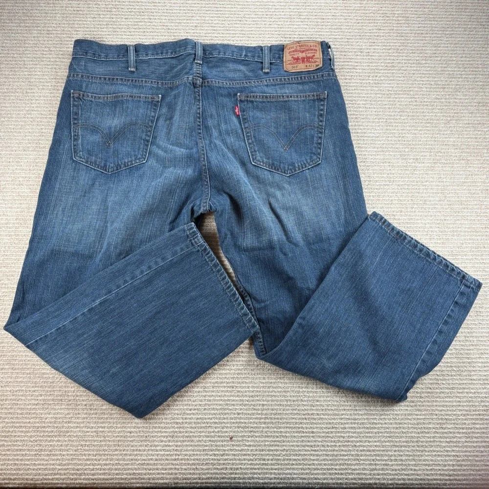 Levi's 569 Loose Straight Jeans Mens 42x30 Tag 42x28 Actual Med Wash Blue Denim